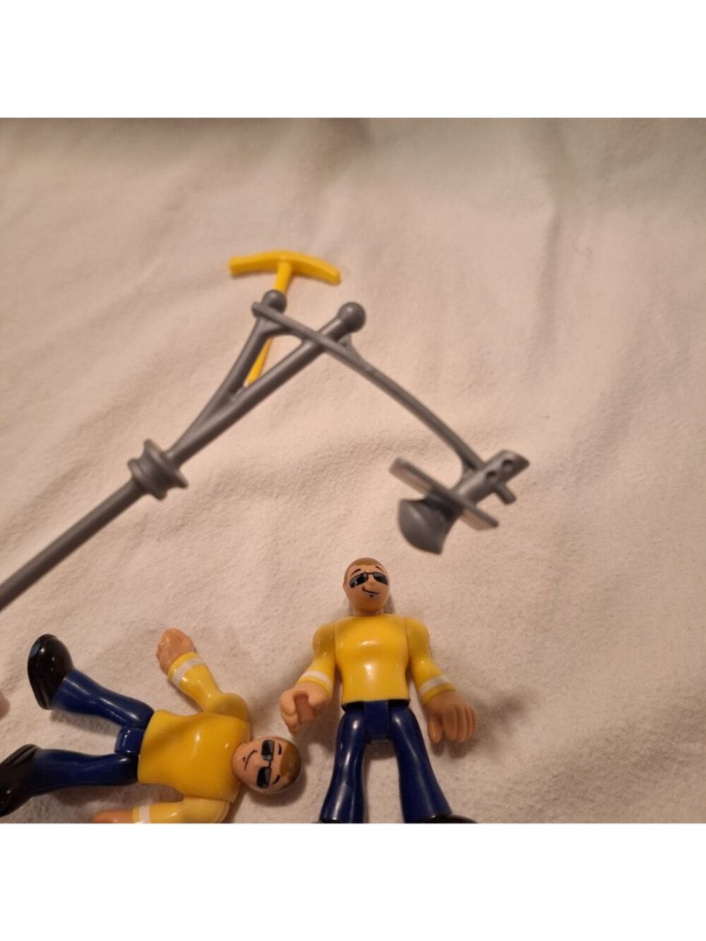 Imaginext City Rescue Construction Yellow 3 Figures Lot with Lamp Post Axe - Picture 14 of 15